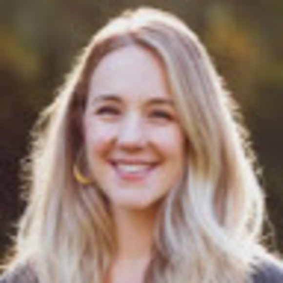 Meet your Posher, Erin - Picture 1 of 1